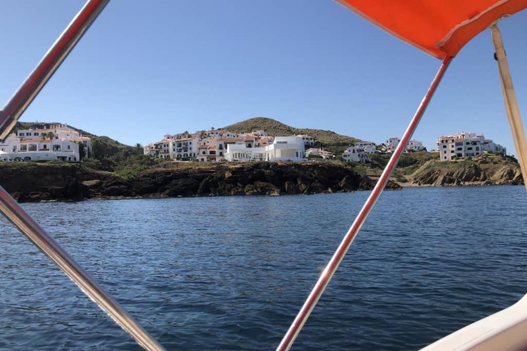Miravent Terraza Y Jardin Frente Al Mar Menorca Apartamento Fornells  Exterior foto